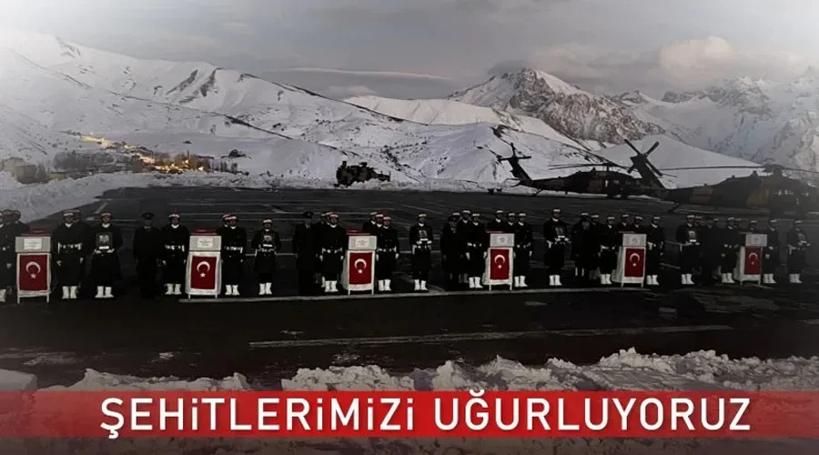 Hakkari’de şehitler için tören düzenlendi