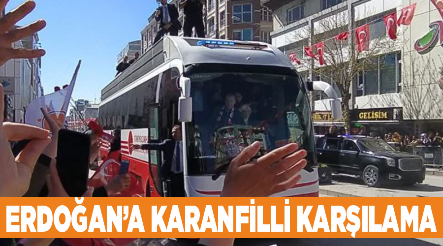 Erdoğan’a karanfilli karşılama