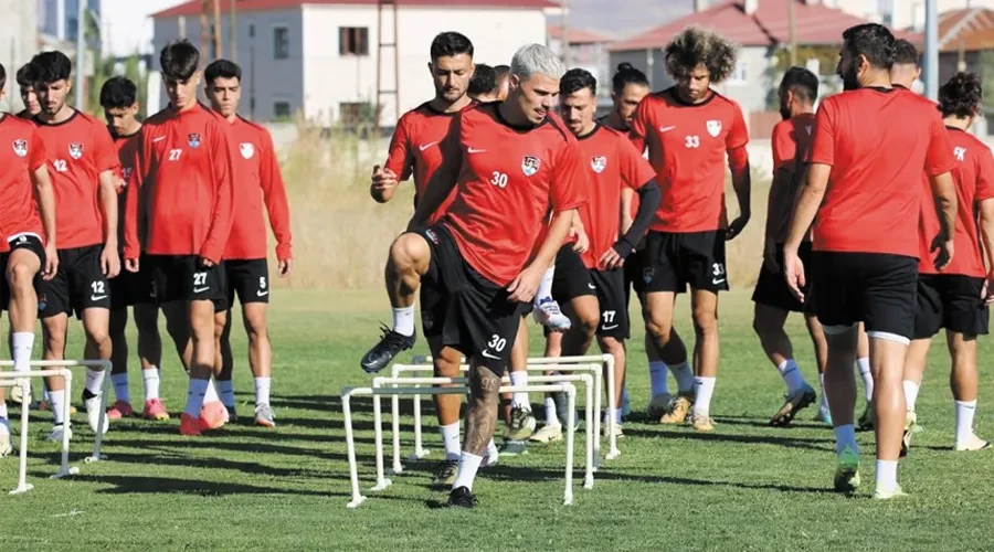 Vanspor, Arnavutköy Belediyespor Galibiyeti Peşinde: Ümit Bozkurt İle Yeniden Çıkış Arayışı!