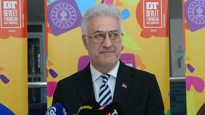 Devlet Tiyatroları Genel Müdürü Karadağlı: 