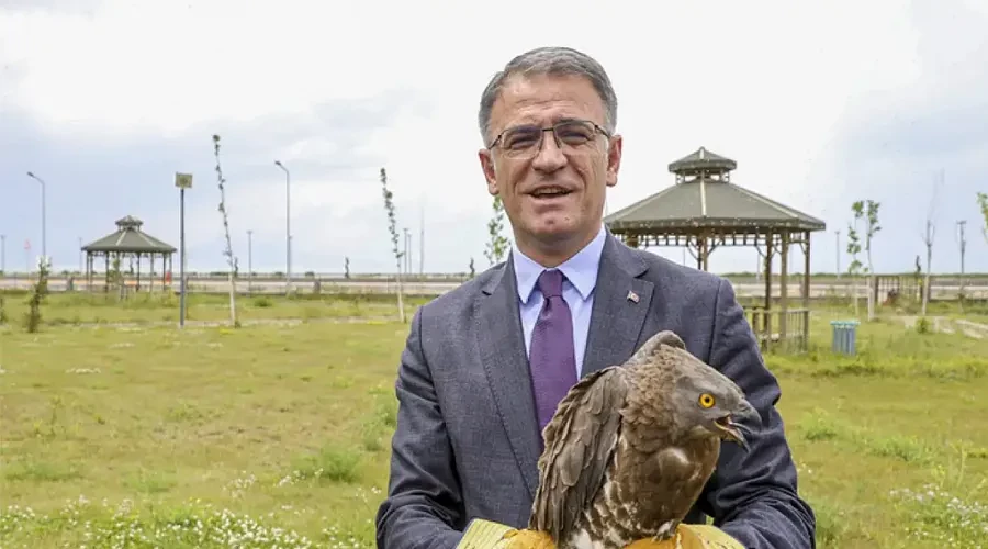 Vali Balcı, İyileşen Yaban Kuşlarını Özgürlüğe Kanat Çırparken Uğurladı