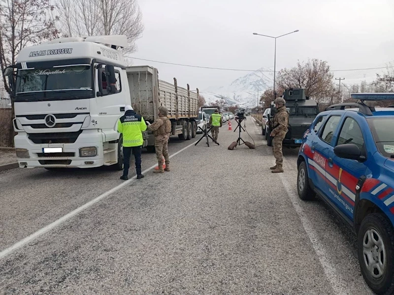 Van’da farklı suçlardan 16 kişi tutuklandı