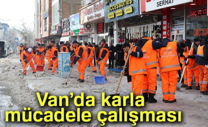 Van’da karla mücadele çalışması