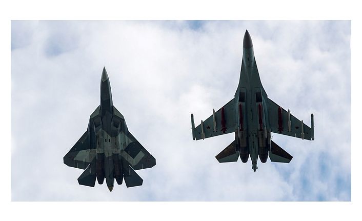 Rusya'da iki savaş uçağı çarpıştı