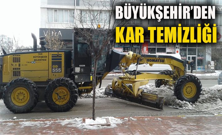 Van Büyükşehir'den kar temizliği