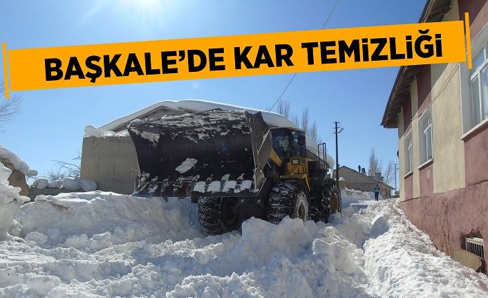 Başkale’de kar temizliği