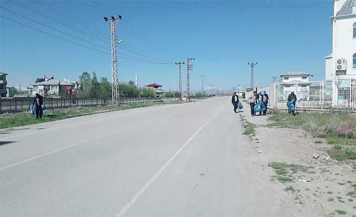 Tuşba Belediyesi'nden aralıksız çevre temizliği