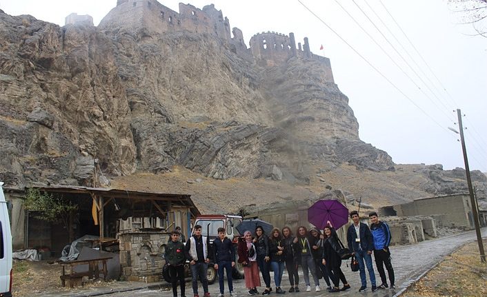 Bostaniçi MTAL Gazetecilik Bölümü öğrencileri Hoşap’ı fotoğrafladı