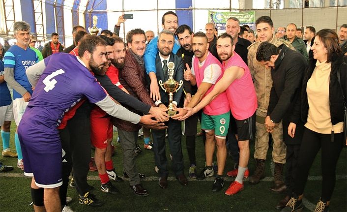 Van Edremit Belediyesi ‘Mahalleler Arası Futbol Turnuvası’ sona erdi