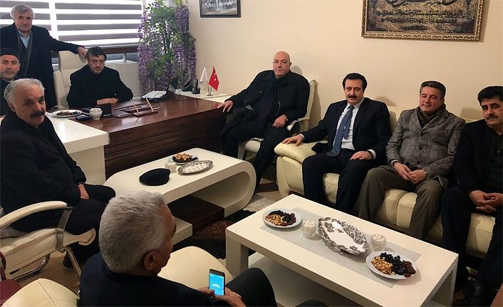 AK Parti Van İl Başkanı Türkmenoğlu’ndan eski ilçe başkanlarına ziyaret