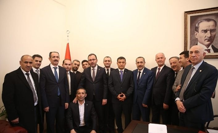 AK Parti Van milletvekilleri Kartal ile Arvas, TBMM’de Van’ın ilçe belediye başkanları ile bir araya geldi