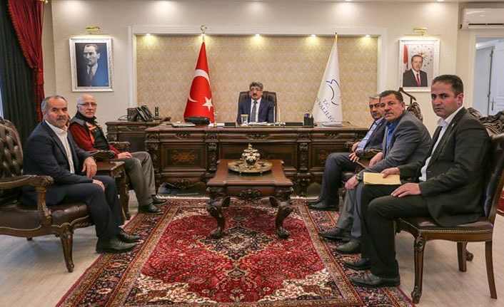 AK Parti Gürpınar İlçe Başkanı Güngör Van Valisi Bilmez’i ziyaret etti