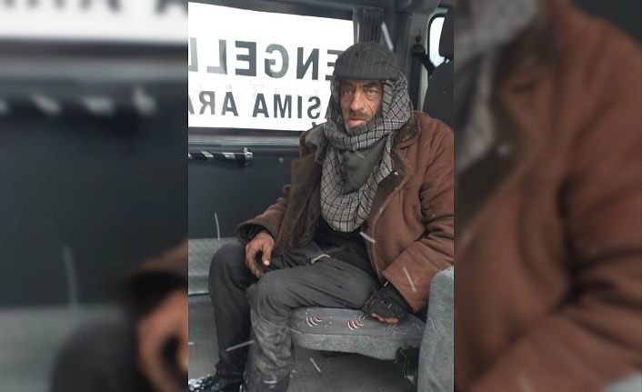 Kış günü dışarıda kalan yaşlı adama Van Büyükşehir Belediyesi sahip çıktı