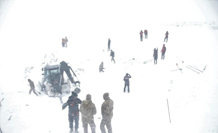 Van'da çığ faciasının yaşandığı bölgede ikinci çığ riski