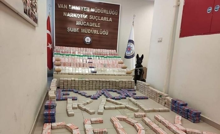 Van’da et kutularında 25 milyon lira değerinde 355 kilo eroin ele geçirildi