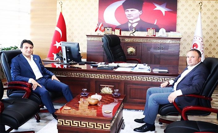 Çatak Belediye Başkanı Şeylan Çevre ve Şehircilik İl Müdürü Atlı'yı ziyaret etti.