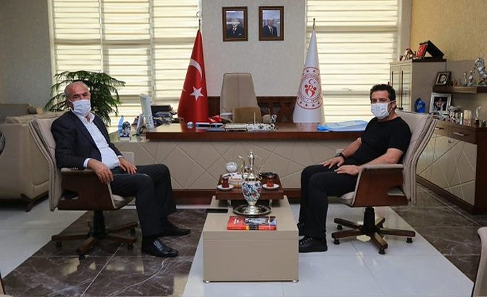Tuşba Belediye Başkanı Akman Gençlik ve Spor İl Müdürü İnanç'ı ziyaret etti