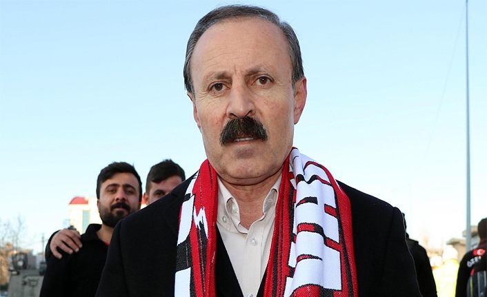 Vanspor Kulüp Başkanı Servet Yenitürk’ten önemli açıklama