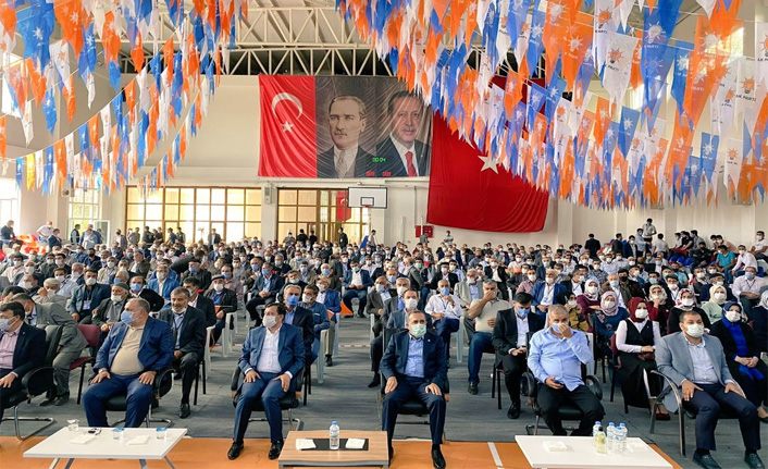 AK Parti Gürpınar İlçe kongresini yaptı