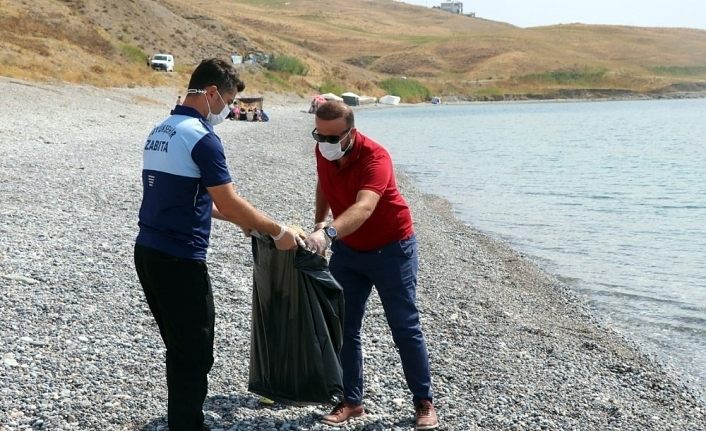 Zabıta ekibinden örnek davranış