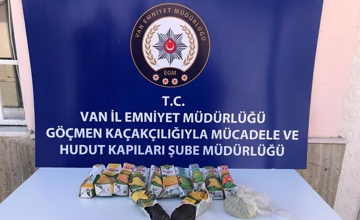 Van’da 43 göçmen yakalanırken, 11 kilo da uyuşturucu ele geçirildi