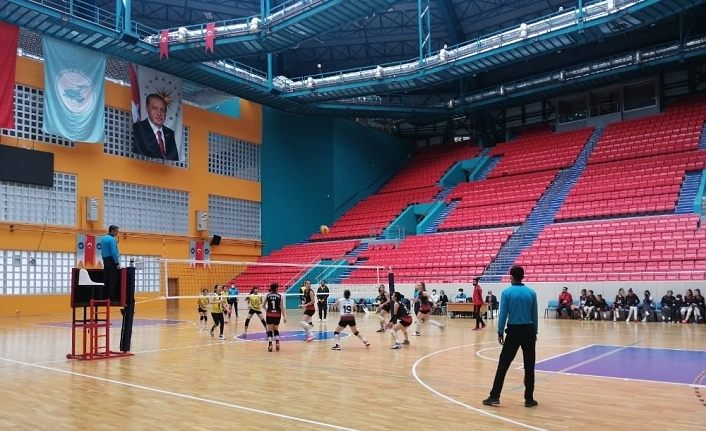 Van Büyükşehir Kadın Voleybol takımı ligde doludizgin