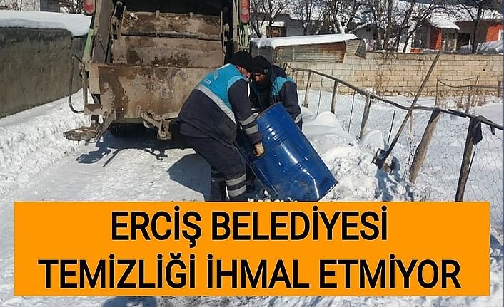 Erciş Belediyesi temizliği ihmal etmiyor