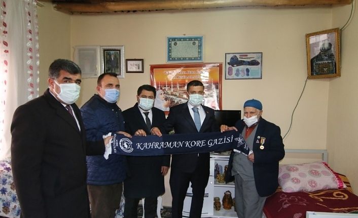 Kore Büyükelçiliğinden Türkiye’deki Kore gazilerine ‘Kahramanlık’ atkısı