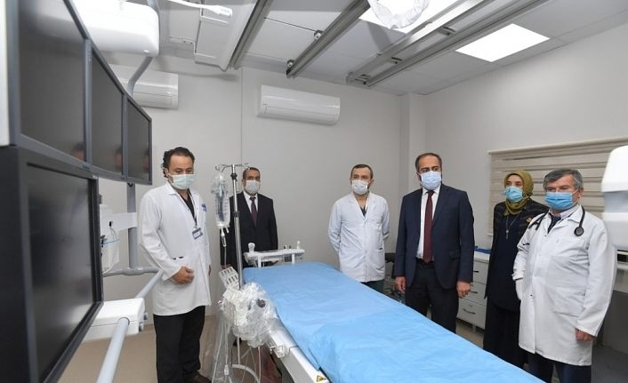 Van YYÜ Dursun Odabaşı Tıp Merkezine tam donanımlı yeni bir cihaz daha alındı