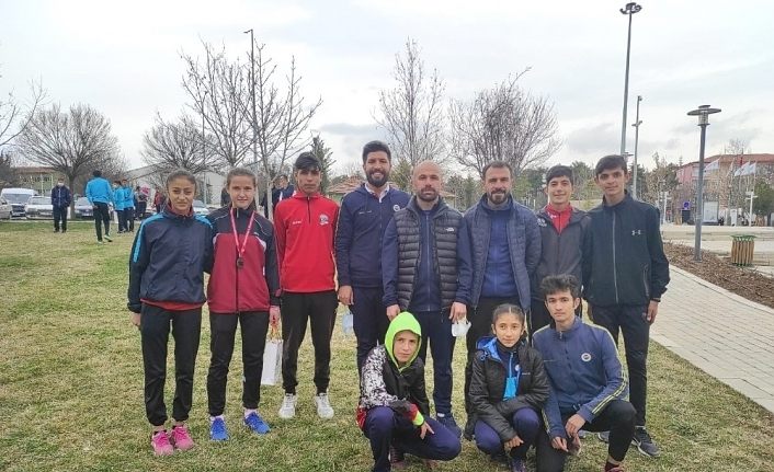 Van Büyükşehir Belediyesi Atletizm Takımından büyük başarı