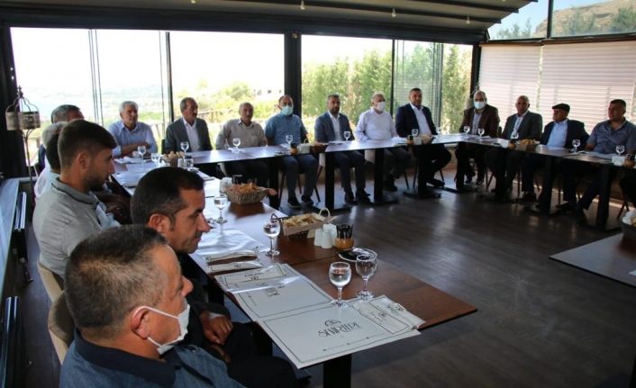 Edremit Belediye Başkanı Say, muhtarlar ile bir araya geldi