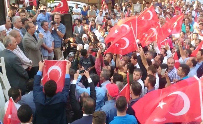 Eski Van Valisi İbrahim Taşyapan, “Biz bu vatanı sokakta bulmadık ki üç beş çapulcuya verelim”