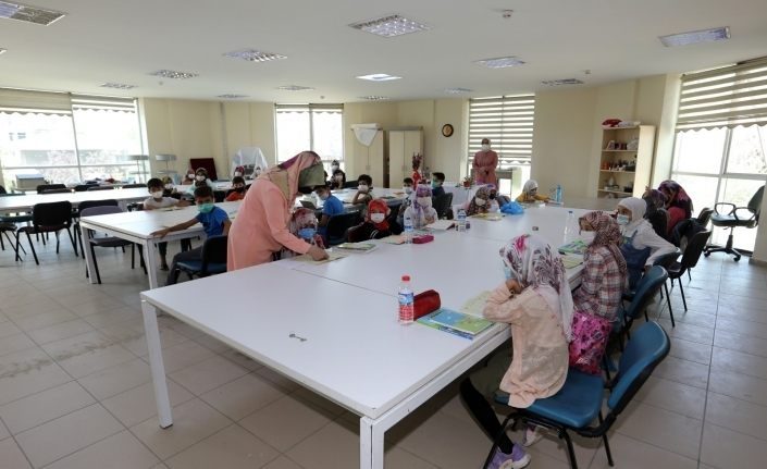 Van Büyükşehir Belediyesinin Kur’an kursu başladı