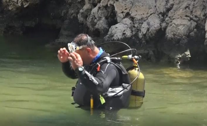Van Gölü’nde su altı mağarası keşfedildi