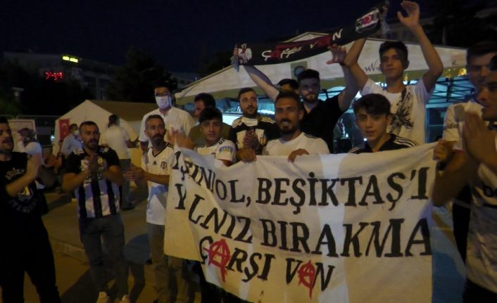 Van’da “Aşı ol, Beşiktaş’ı Yalnız bırakma” kampanyası