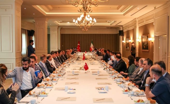 Van Valisi Bilmez, İranlı milletvekilleri ve iş adamları ile bir araya geldi