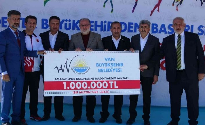 Van’da amatör spor kulüplerine 1 milyonluk destek