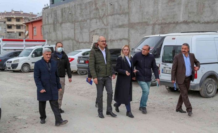 Başkan Vekili Aydın’dan mahalle ziyareti
