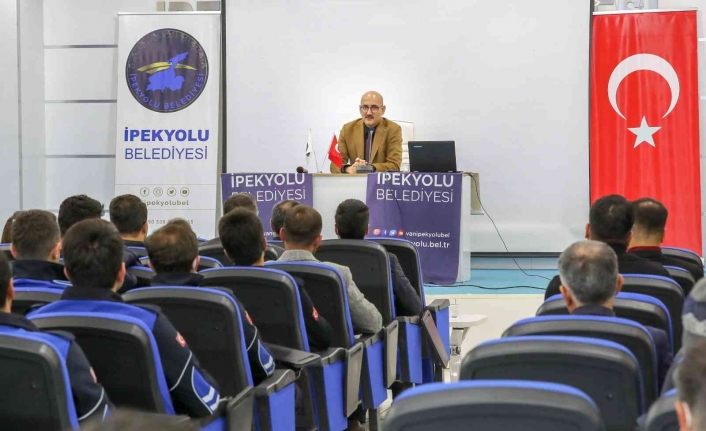 Erkeklere “kadına yönelik şiddet semineri” verildi