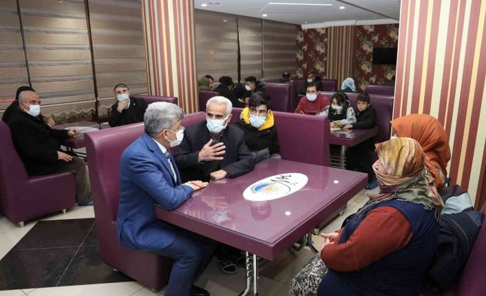 Van Büyükşehir Belediyesi barınma sorunu yaşayanlara kapılarını açtı