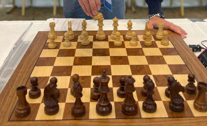 4B Yazılım’dan online satranç eğitimi