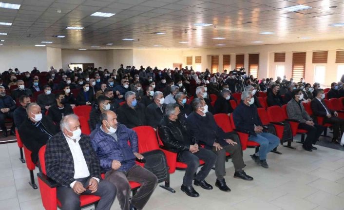 Erciş’te "YKS Süreci ve Başarıda Ailenin Rolü” programı