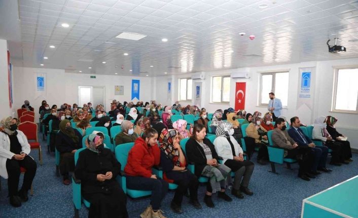 Tuşba Belediyesinden kadınlara yönelik Miraç Kandil programı