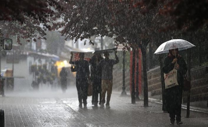 Meteorolojiden kuvvetli yağış uyarısı