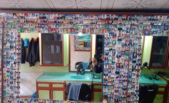 23 yıldır tıraş ettiği binlerce müşterisinin fotoğrafını arşivledi
