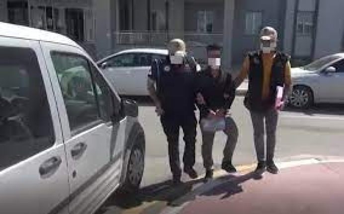 Van’da hakların'da hapis cezası bulunan 2 kişi yakalandı