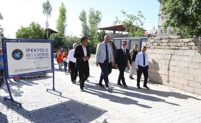 Başkan Vekili Aydın; Karşıyaka Mahallesi sakinleri ile bir araya geldi