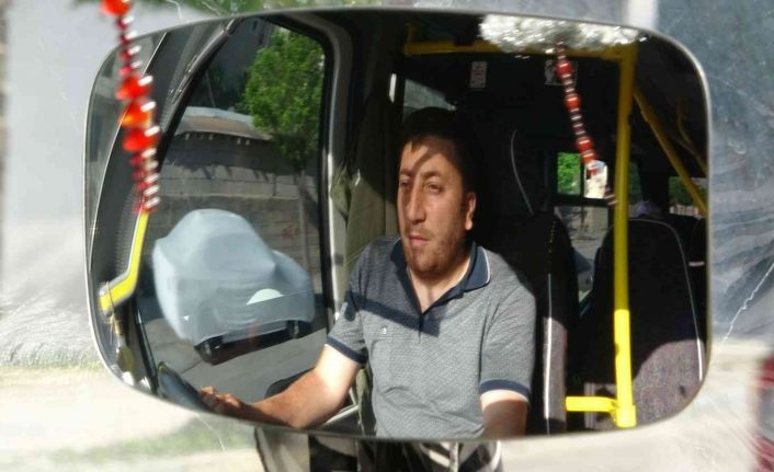 Halk otobüsü şoförü bayılan kadın yolcuyu hastaneye ulaştırdı