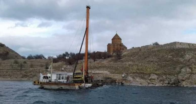 Akdamar Adası yeni iskelesine kavuşuyor