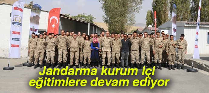 Jandarma kurum içi eğitimlere devam ediyor